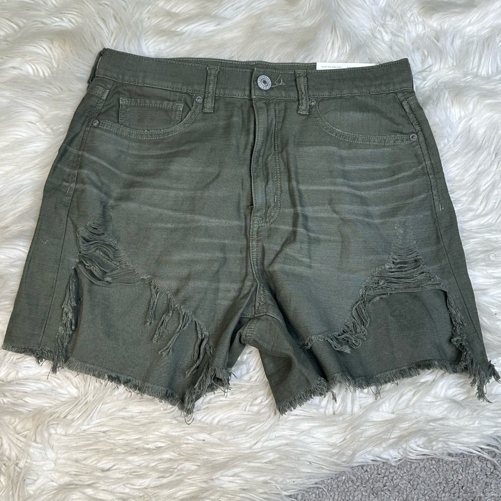 Nwt American Eagle Outfitters Green High rise Mom‎ Shorts
